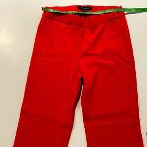 Raspberry Ellen Tracy skinny pants,size S